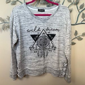 Inspired Hearts sweatshirt “Wild Dream” dreamcather missing size tag